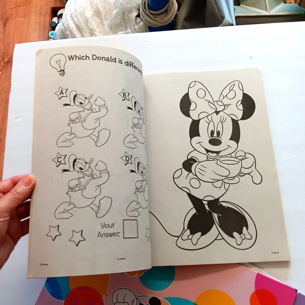 Disney‎ Minnie Mouse Coloring Activity Set Folders Crayons Mickey Clubhouse NEW